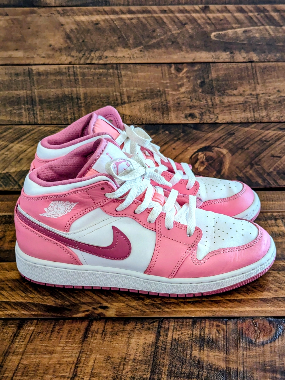 Jordan Air Jordan 1 Mid Valentine’s Day Kids Sz 5.5 Pink White Shoe DQ8424-616
